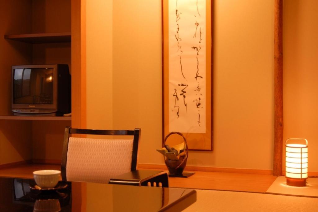 Marukyu Ryokan Izu  Zimmer foto